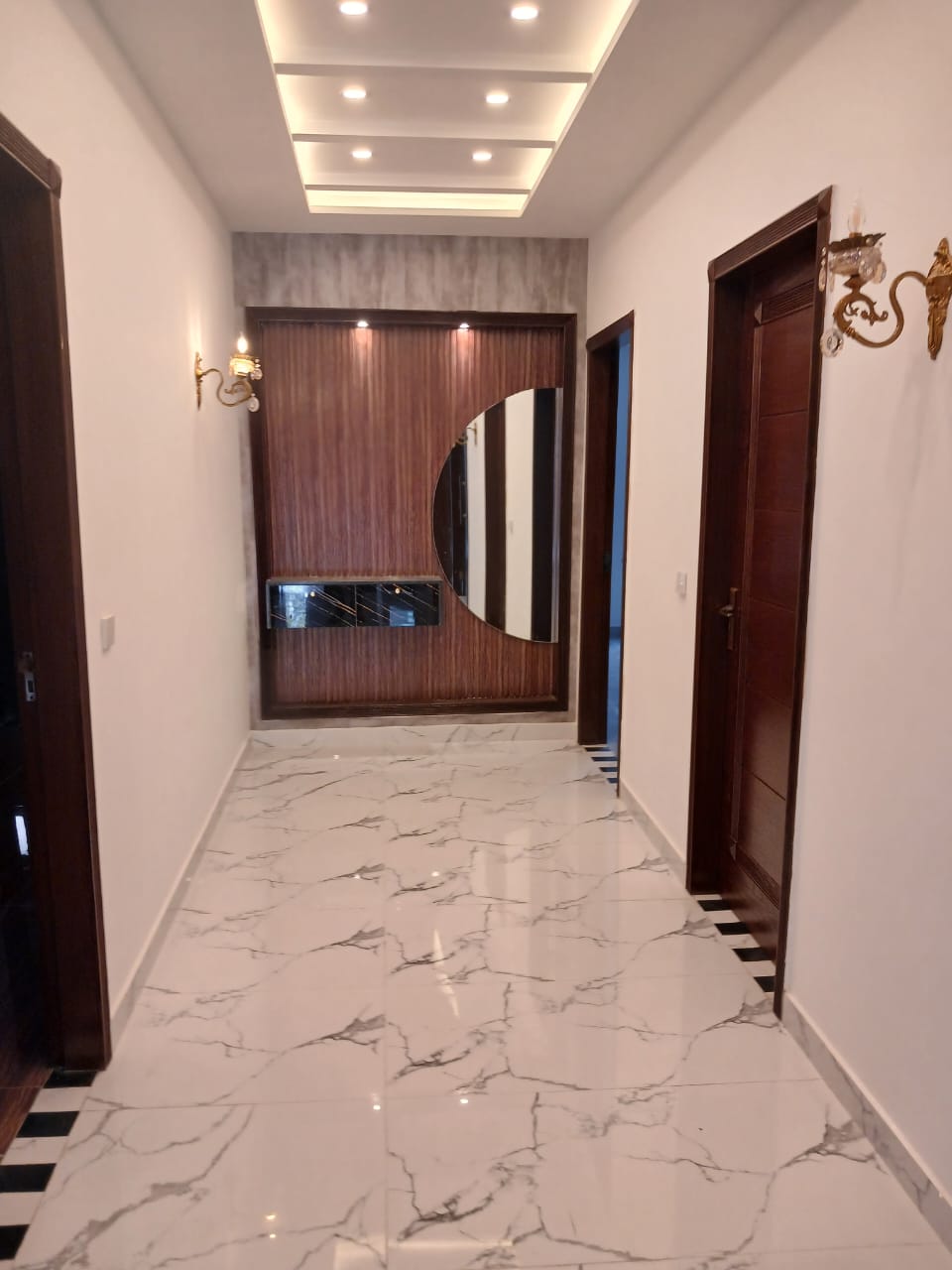 1 Kanal Modern House for Sale in Block B, Lake City Meadows Lahore – Near DHA Phase 5