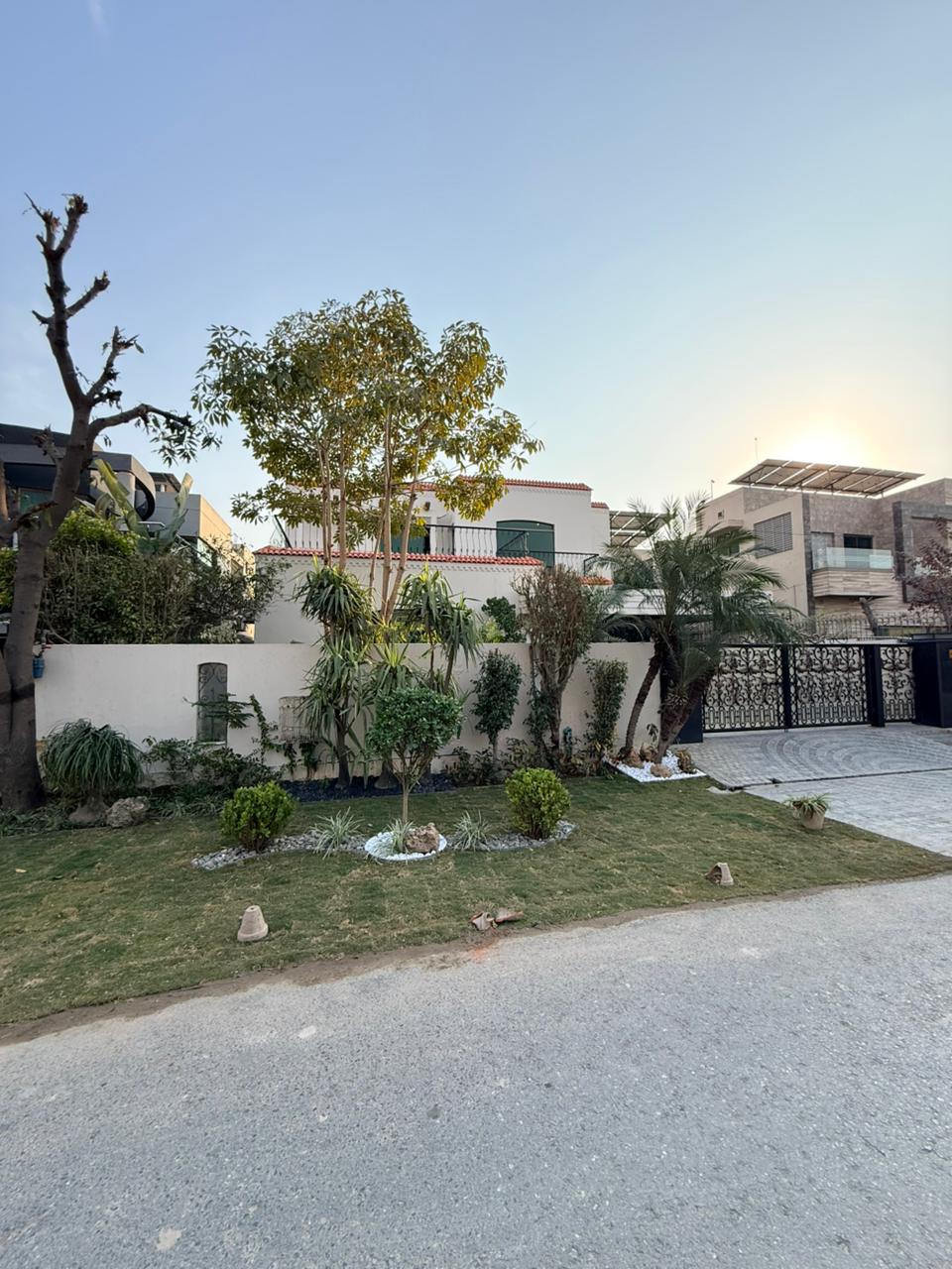 1 Kanal Fully Renovated House for Sale in DHA Phase 4 – Block GG (Prime Location)