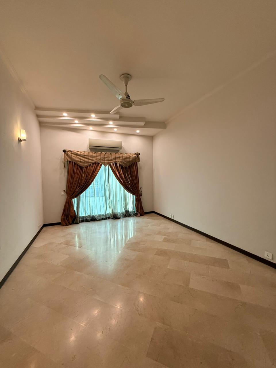 1 Kanal Fully Renovated House for Sale in DHA Phase 4 – Block GG (Prime Location)