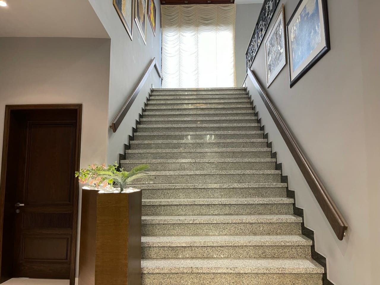 Fully Furnished 1 Kanal House for Sale – Phase 7, DHA Lahore