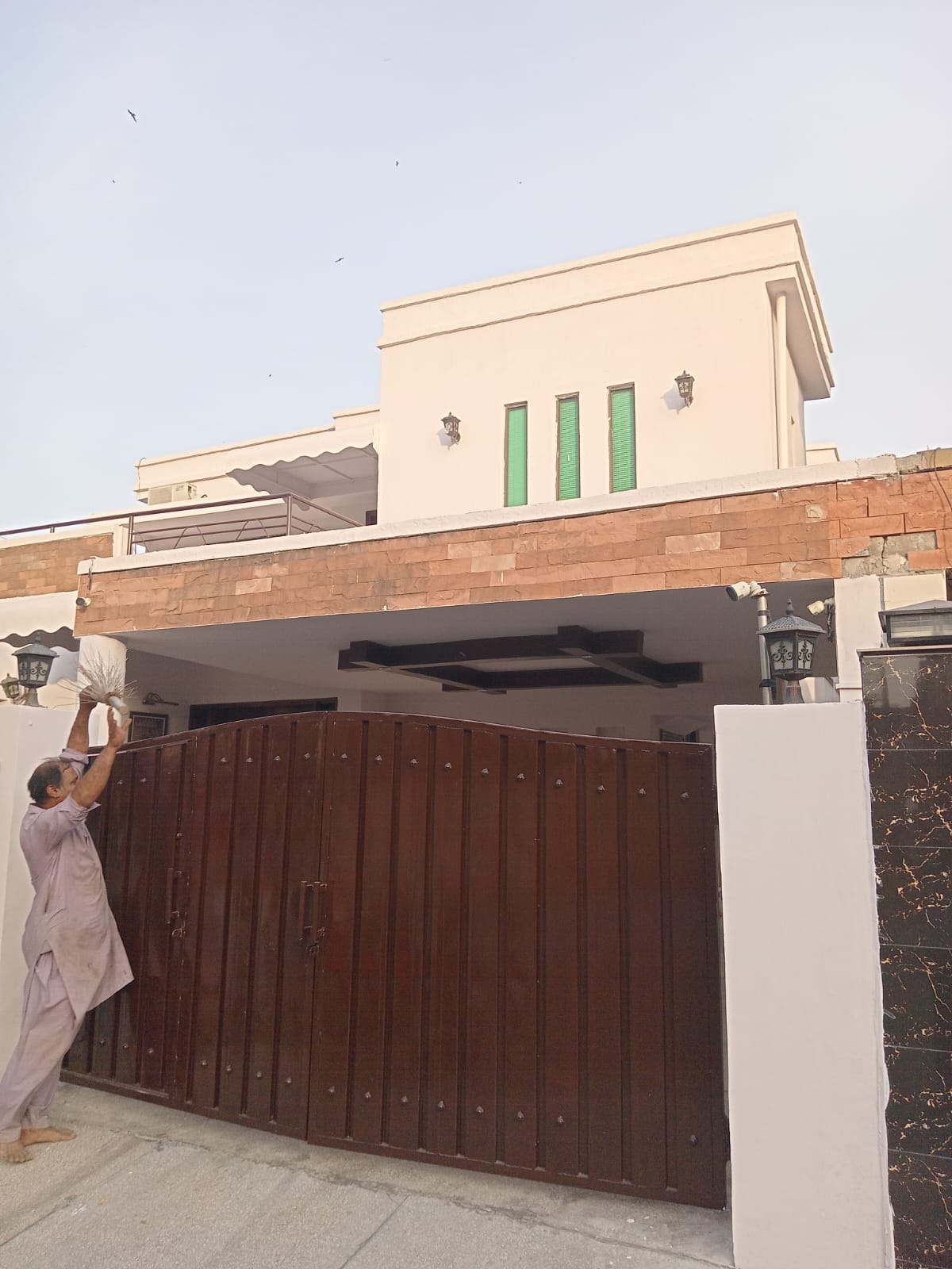 14 Marla ST House for Sale in Falcon Complex, Gulberg 3 Lahore