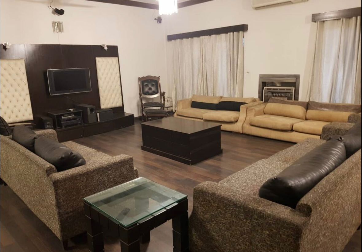 2 Kanal Red Bricks House for Sale in S Block, Phase 2, DHA Lahore