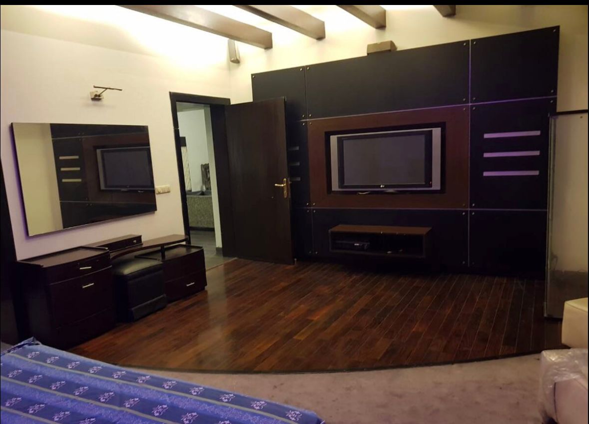 2 Kanal Red Bricks House for Sale in S Block, Phase 2, DHA Lahore