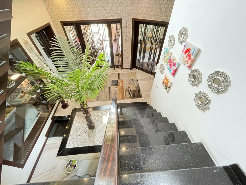 1 Kanal House for Sale in N Block, DHA Phase 6 Lahore