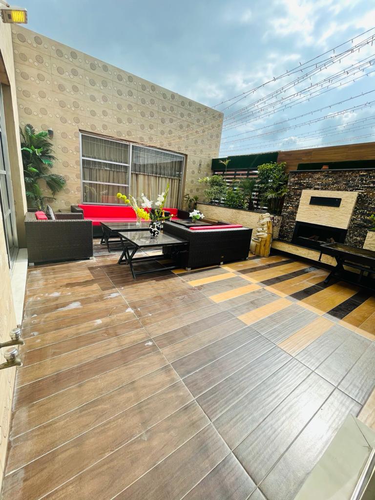 1 Kanal House for Sale in N Block, DHA Phase 6 Lahore