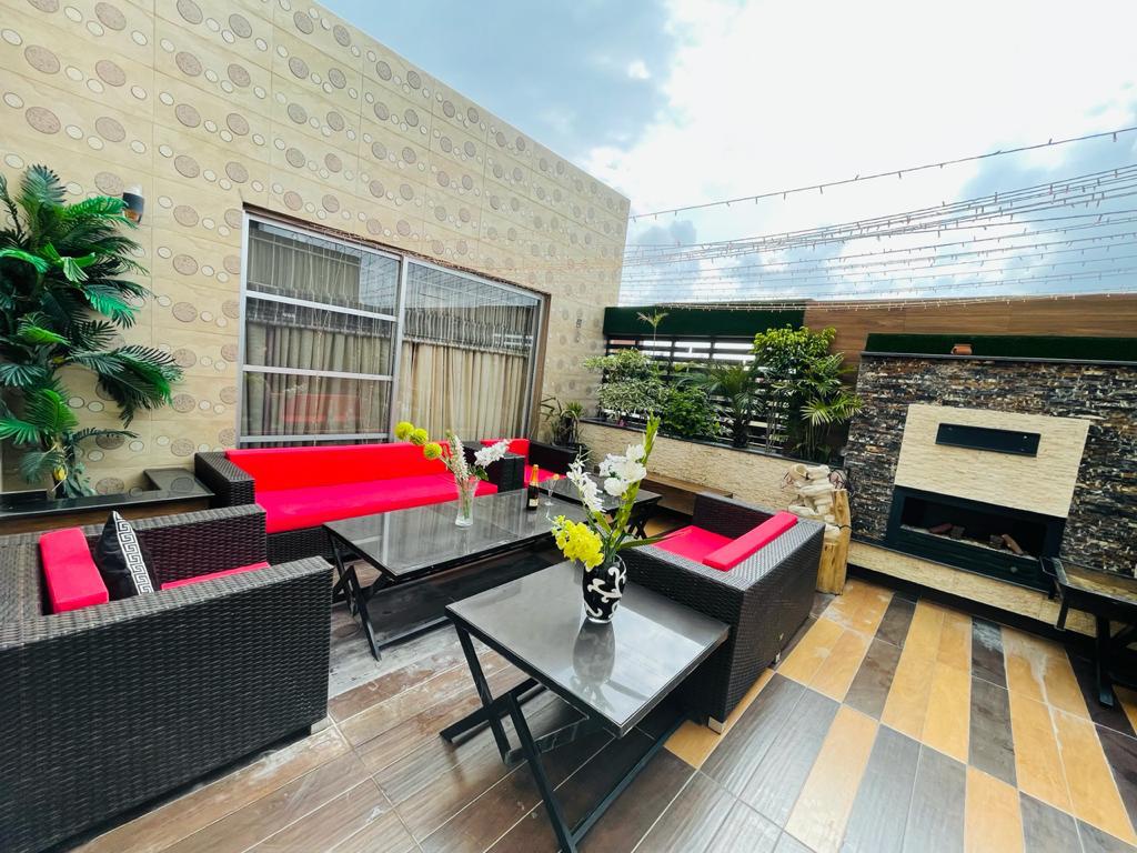 1 Kanal House for Sale in N Block, DHA Phase 6 Lahore