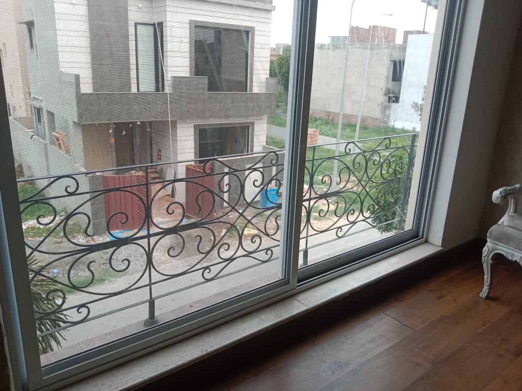 5 Marla Upper Portion for Rent in DHA 9 Town Lahore
