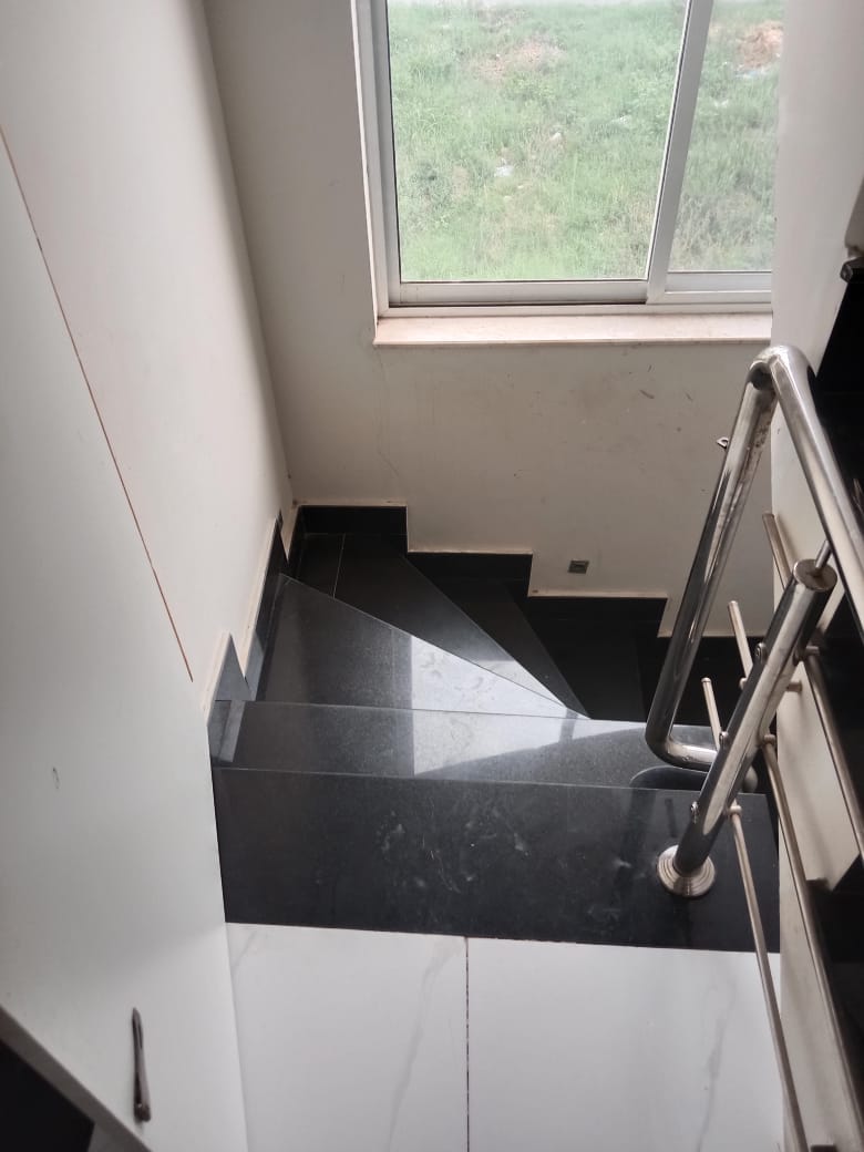 5 Marla Upper Portion for Rent in DHA 9 Town Lahore