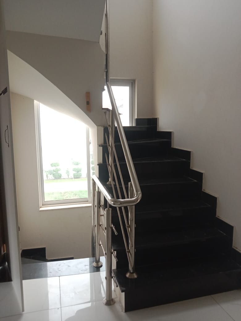 5 Marla Upper Portion for Rent in DHA 9 Town Lahore
