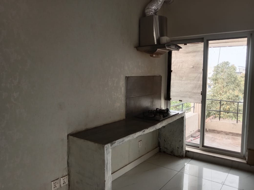 5 Marla Upper Portion for Rent in DHA 9 Town Lahore