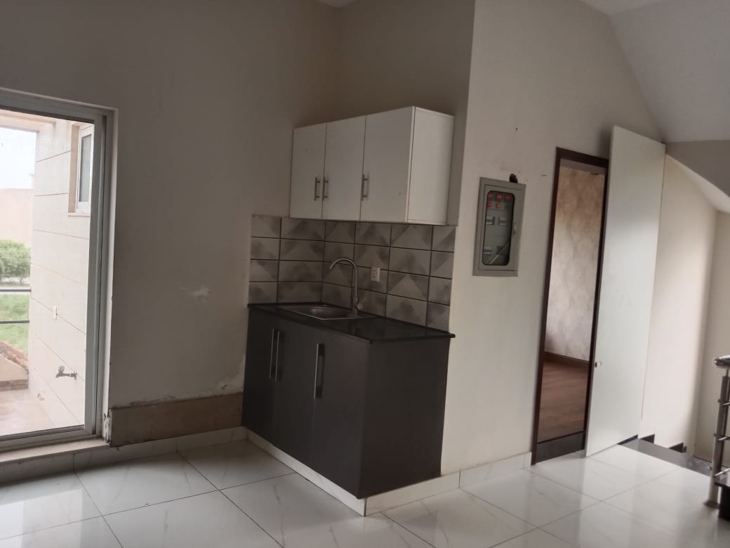5 Marla Upper Portion for Rent in DHA 9 Town Lahore