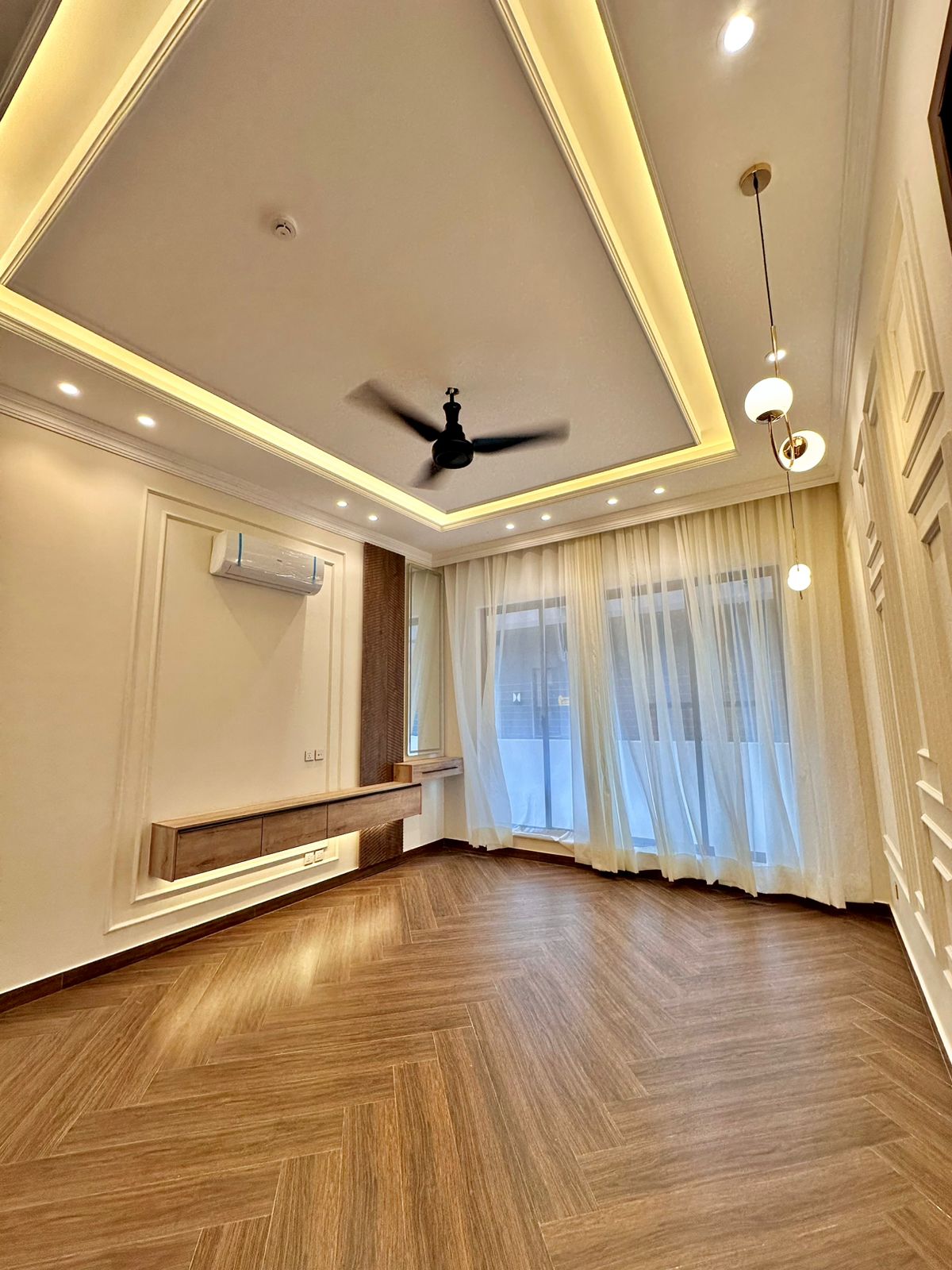 1 Kanal Corner Double Unit House for Sale in DHA Phase 7 Lahore