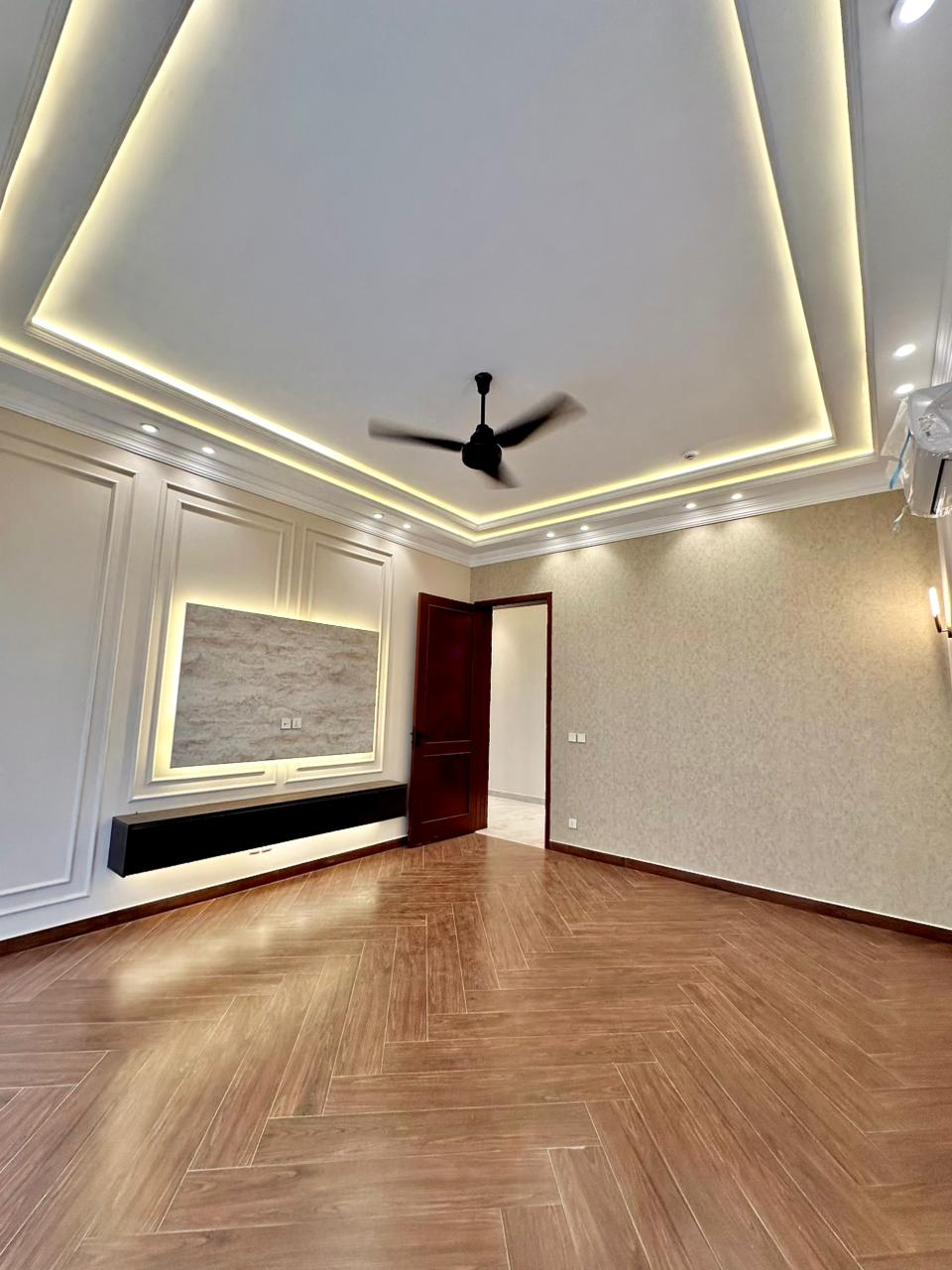 1 Kanal Corner Double Unit House for Sale in DHA Phase 7 Lahore