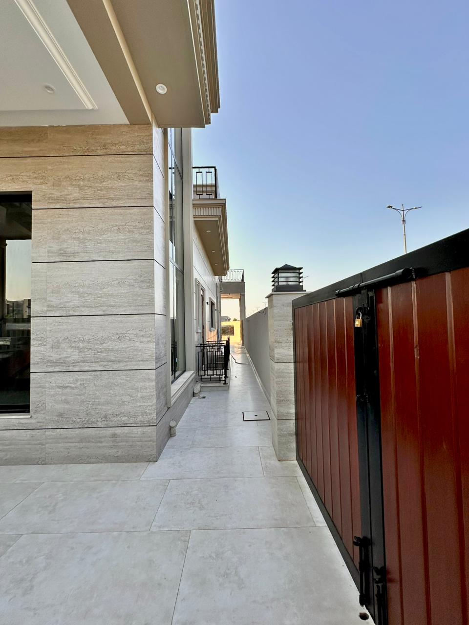 1 Kanal Corner Double Unit House for Sale in DHA Phase 7 Lahore