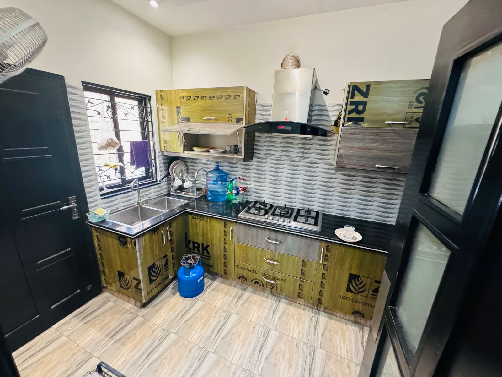 7.5 Marla Slightly Used Fully Furnished House for Sale in D Block, DHA Phase 6 Lahore