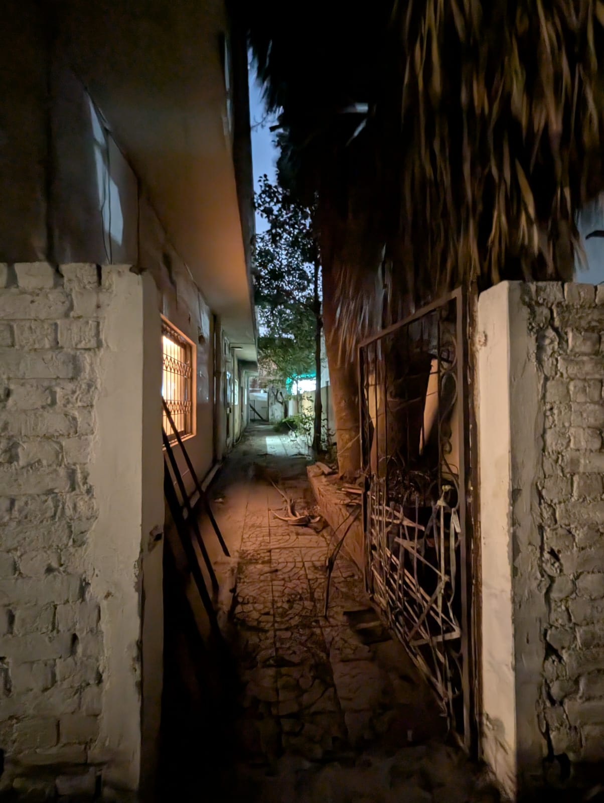 2 Kanal House for Sale on Arif Jan Road, Lahore Cantt