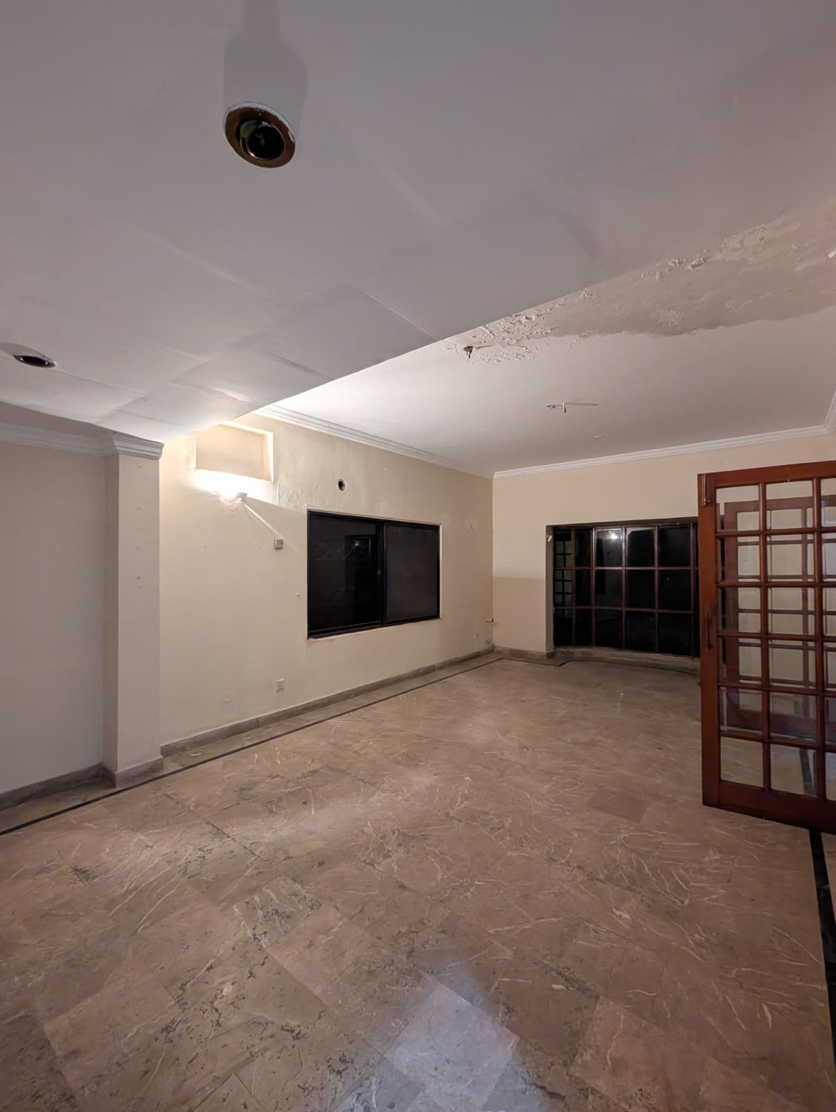 2 Kanal House for Sale on Arif Jan Road, Lahore Cantt