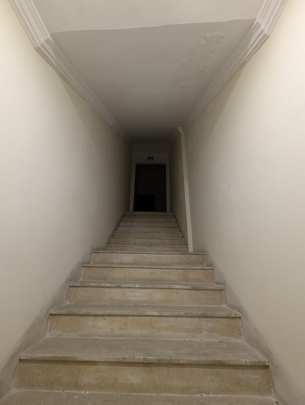 2 Kanal House for Sale on Arif Jan Road, Lahore Cantt