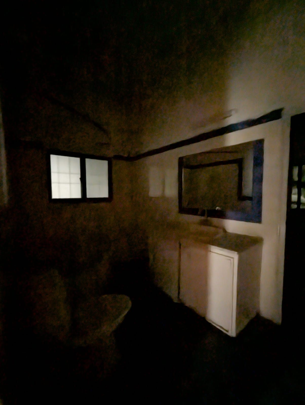 2 Kanal House for Sale on Arif Jan Road, Lahore Cantt