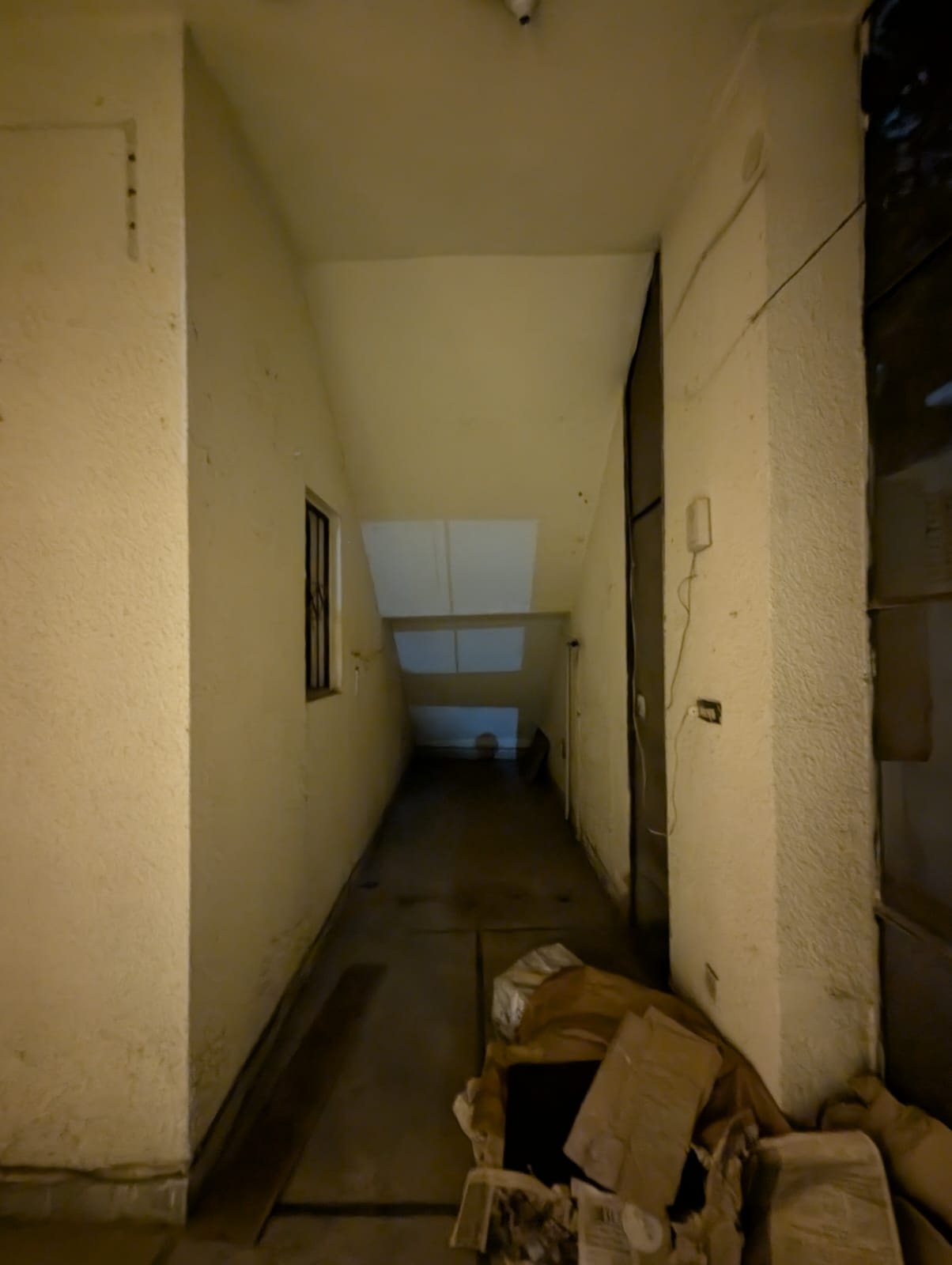 2 Kanal House for Sale on Arif Jan Road, Lahore Cantt