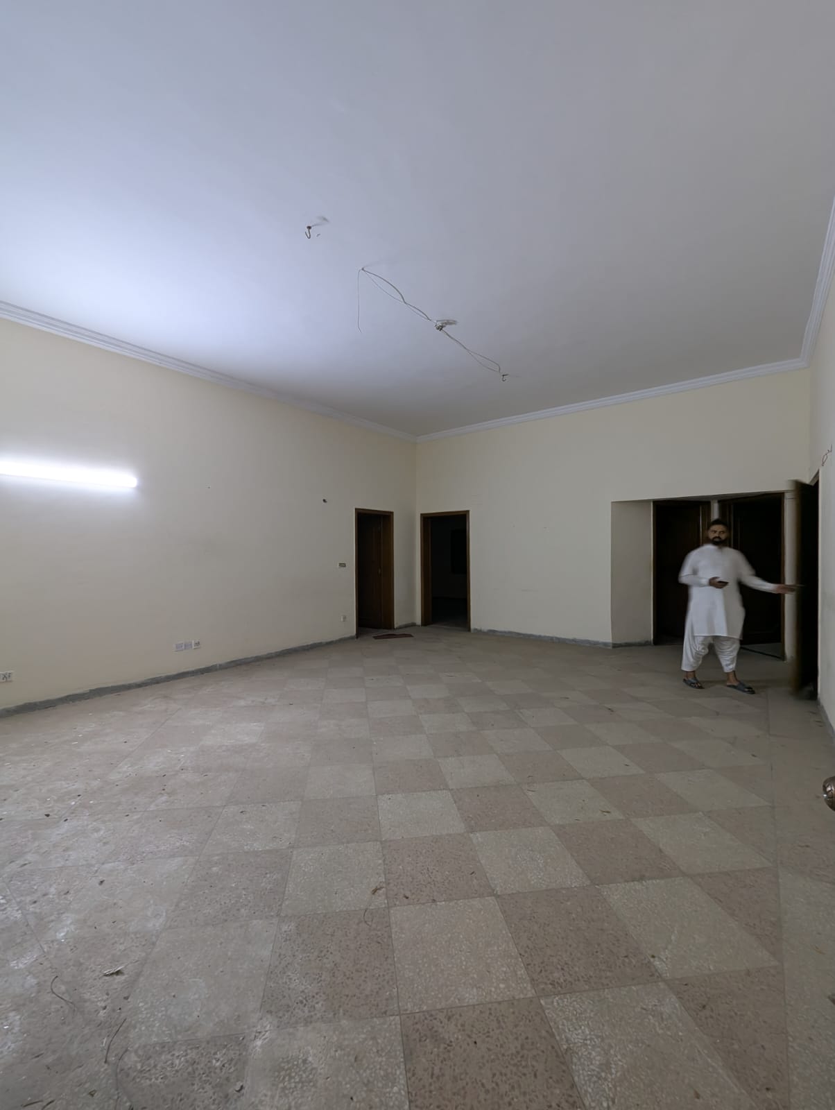 2 Kanal House for Sale on Arif Jan Road, Lahore Cantt