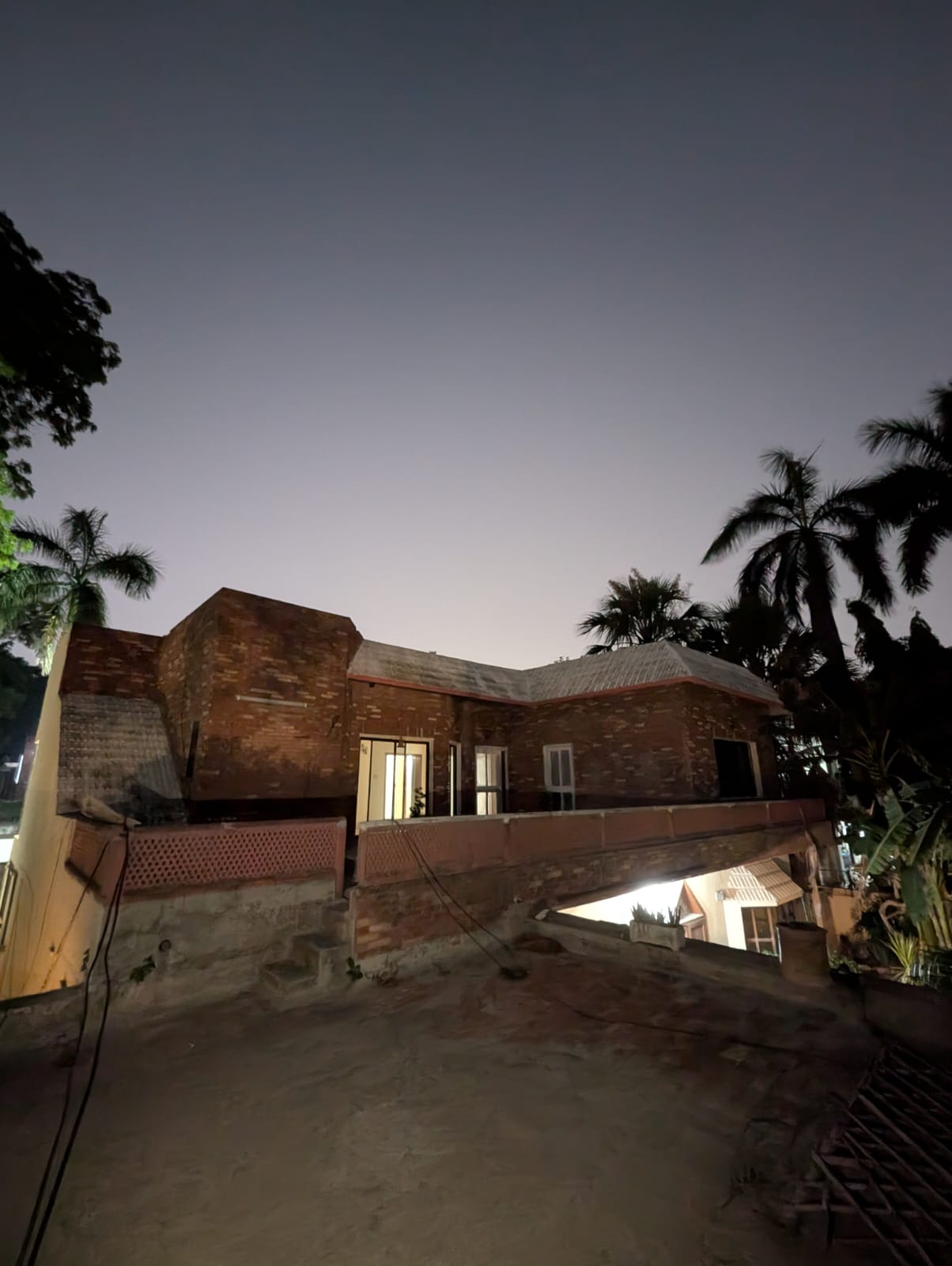 2 Kanal House for Sale on Arif Jan Road, Lahore Cantt