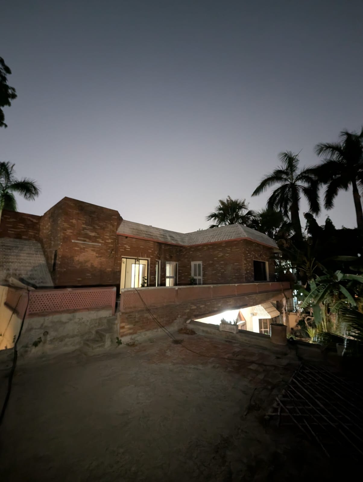 2 Kanal House for Sale on Arif Jan Road, Lahore Cantt