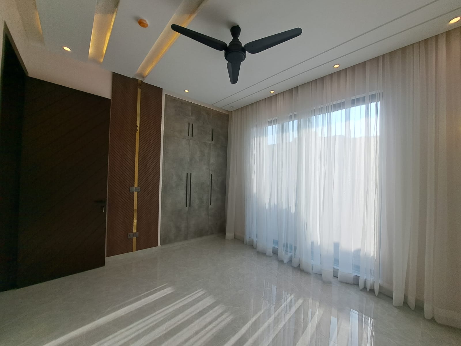 10 Marla Brand New Corner House for Sale in DHA Lahore